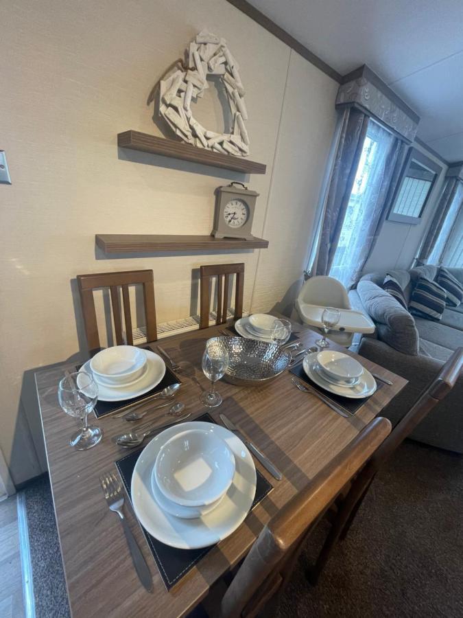 Luxury Static Home 2 Bed Sleeps 6 Great Yarmouth Buitenkant foto